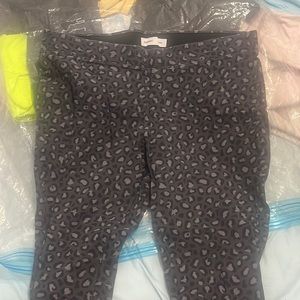 Old navy animal print leggings